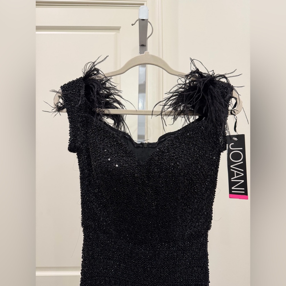 JOVANI 37562 Black Sequin Sheath Dress Gown Formal NEW Size 4 - Picture 5 of 9